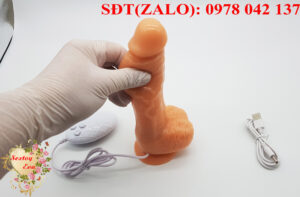 Dương vật rung ngoáy sưởi ấm rất mềm mịn